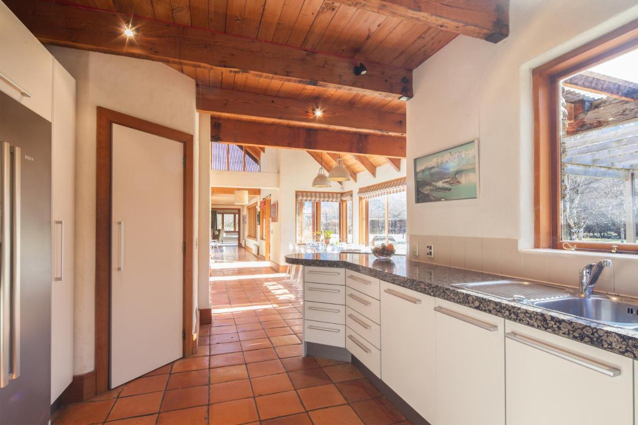 Wharenui Holiday Home By Majordomo Arrowtown Szoba fotó